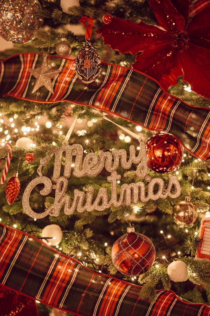 Mes astuces pour créer un sapin de Noël digne dun film Daphné Moreau
